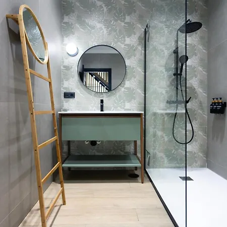 别墅 Bouganville House - Elegant & Peaceful Getaway 伊科德·德·洛斯·维诺斯