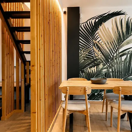 别墅 Bouganville House - Elegant & Peaceful Getaway 伊科德·德·洛斯·维诺斯